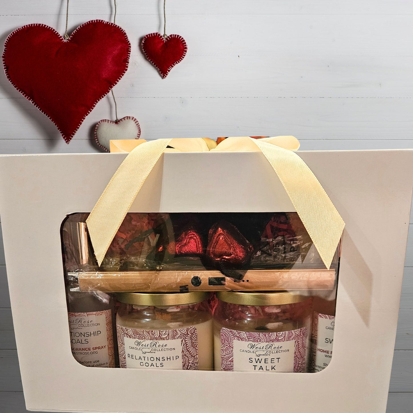 Signature Aromatherapy Box Set - White